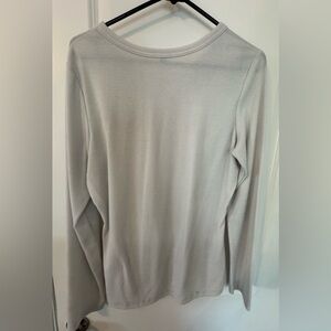 White long sleeve ribbed top